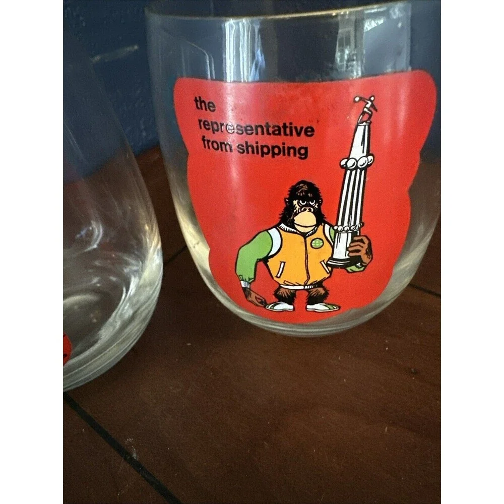 Set of 2 Vintage Ashby Bowling Cartoon Cocktail Beer Glasses Mug Gold Rim 1970’s